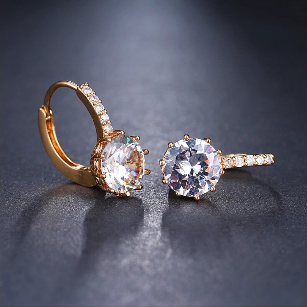 New Women Round Yellow Gold Sapphire Earrings - Picture 2 of 2